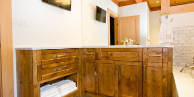 Ensuite Bathroom Rustic Birch stained Early American